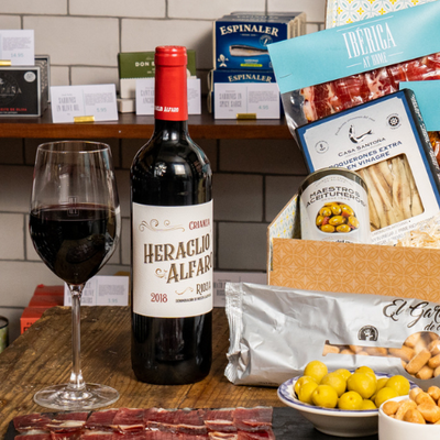 Tapas Selection Gift Box with Wine